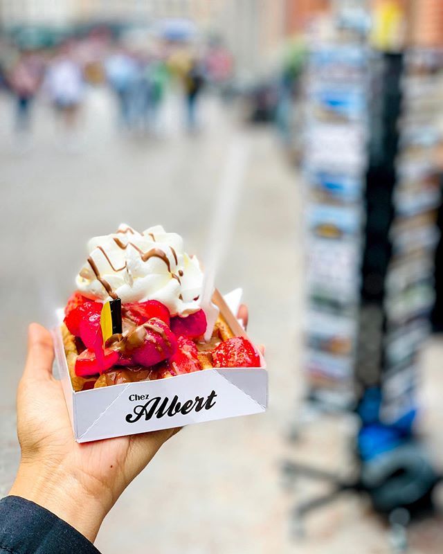 coolbeanslife's tweet photo. Hello from the land of waffles 😍 • • • 
#belgium #brusselsbelgium #coolbeanslife #coolbeanscoffee #coolbeansbelgium #chezalbert #brussels #wafflesinbrussels #belgiumwaffles #wafflelove #visitbelgium #visitbrugesbelgium #waffleswithstrawberries #brugge #bruggebelgium #vis… https://t.co/tEhk5UXruX