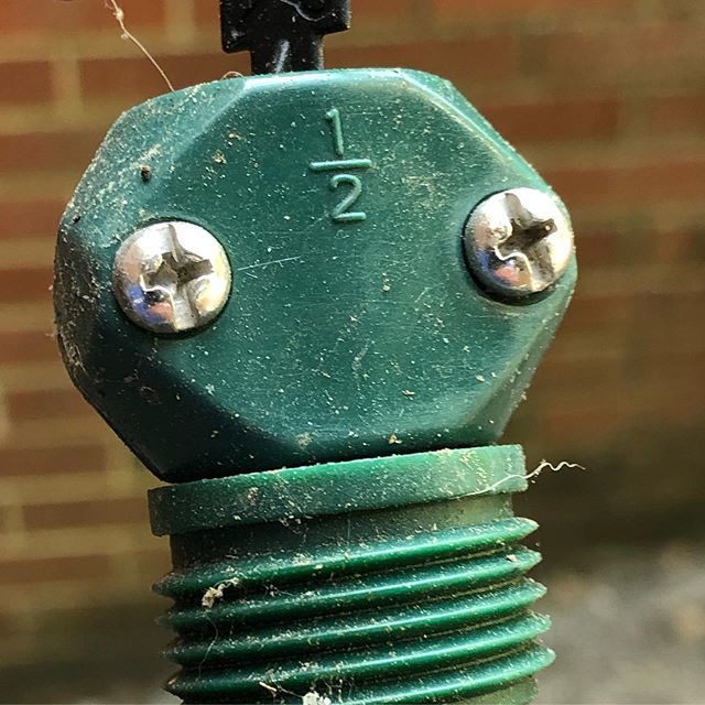 chrisblanz's tweet photo. Turtle Neck
#๐ข
.
.
.
#face #fuzzy #turtleneck #turtle #neck #screw #eyes #half #hose #green #yardwork #threaded #pipe #brick #dirty #loveturtles #savetheturtles #foundfaces #pareidolia #iseefaces #funny #home #ninja #ninjaturtles #teenagemutantninjaโฆ https://t.co/gfQ7uwQ9UY https://t.co/wzKjkuAttA