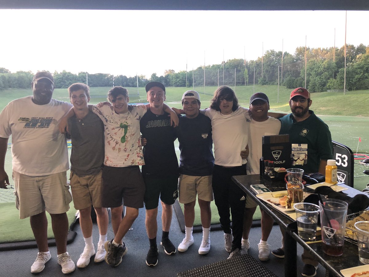 Great #senior 🥍 event <a href="/Topgolf/">Topgolf</a> to end the 2019 campaign. As expected, coaches led all scorers. 🏌️ ⛳️<a href="/FCjagsathletics/">FC Athletics</a>
