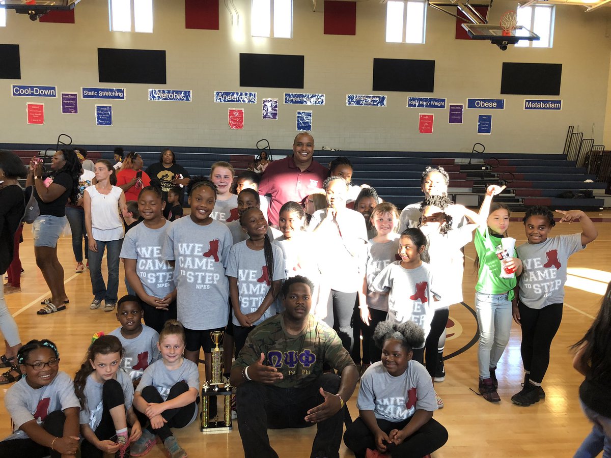 BreyDaBrilliant's tweet photo. Thank you @NewProspectElem and Elizabeth Strong for allowing me to co host your 1st Annual “Who runs the yard step competition”  with the lovely Angel M. Wheeler I HAD A BLAST!!!! https://t.co/pTeYWIXOqi