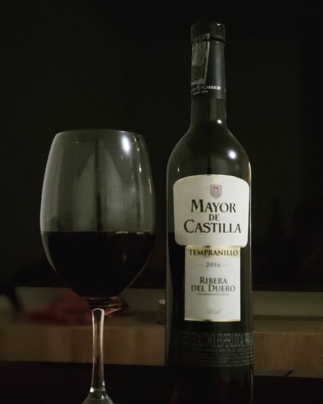 Haki Vino Wein Wine Vinotinto Rotwein Redwine Riberadelduero Tempranillo Mayordecastilla Copa Glass