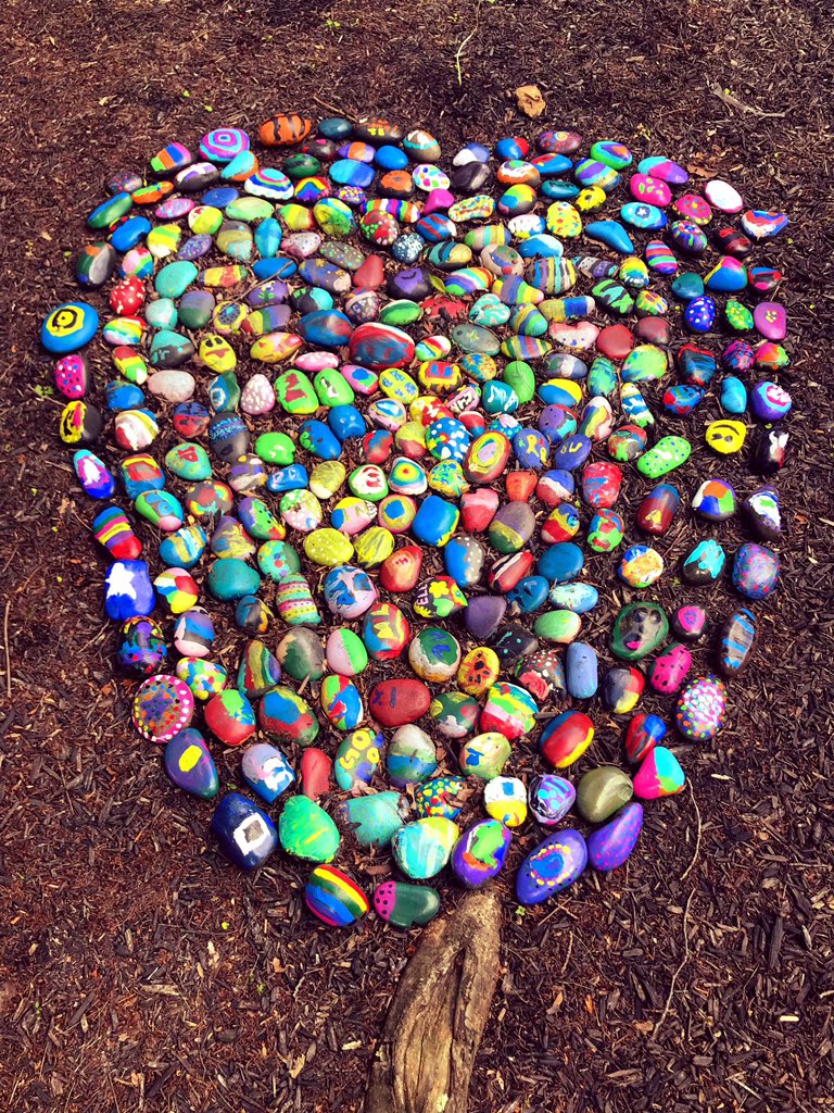 Only One You - 2019
4th grade leaves their mark!
#STEWshines #RAMSPride #SESDProud @BobbieLamond