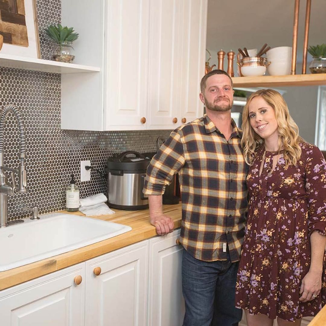 waypointlivingspaces
This week, Waypoint celebrates our heros with our week long Military Makeover Open House Tour. Kitchen styled using 760 Painted Linen.