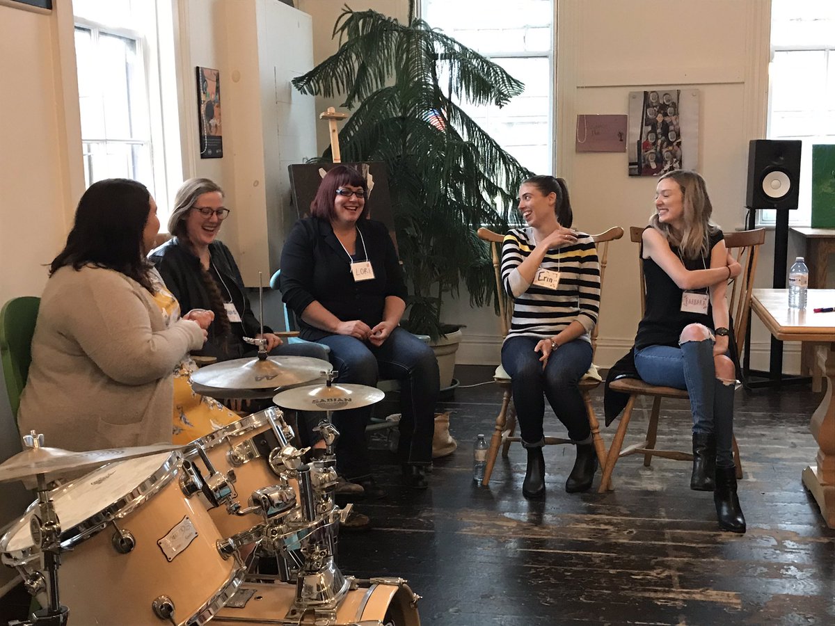 JL_Halifax's tweet photo. ✨Follow Your Dreams✨ Tonight at Girls Link we heard from five amazing women about the different career paths they have taken. The girls got to ask a bunch of questions to our panel about careers in trades, arts, music, sport, STEM, and PR! 
#GirlsLink #JuniorLeague #JLHalifax https://t.co/EX86VUhrLV