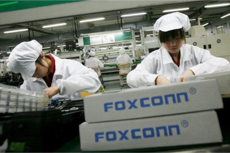 rnldandrea's tweet photo. Produksi Ponsel Huawei di Foxconn Sementara Dihentikan? https://t.co/zCxyCxwwrv https://t.co/XdPheFcGZd