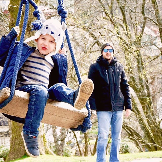 CompassCalling's tweet image. #swingingintosummer with a bang! Getting settled into our new place and sending this little guy off on an adventure with his grandparents to hunt for crystals! Honestly, the trip is more for our sanity than his pleasure, but when he’s this happy about it… bit.ly/2Z3nze9