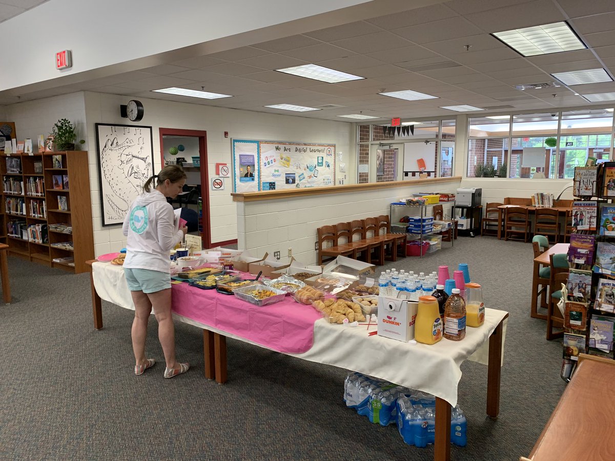 KWC PTO (@kwcpto) on Twitter photo Thank you so much <a href="/KWCcrocs/">Kenneth W Culbert ES</a> for the beautiful and delicious spread this morning! We felt the love ❤️ #bestinthewest #crocsroc Thank you so much <a href="/KWCcrocs/">Kenneth W Culbert ES</a> for the beautiful and delicious spread this morning! We felt the love ❤️ #bestinthewest #crocsroc