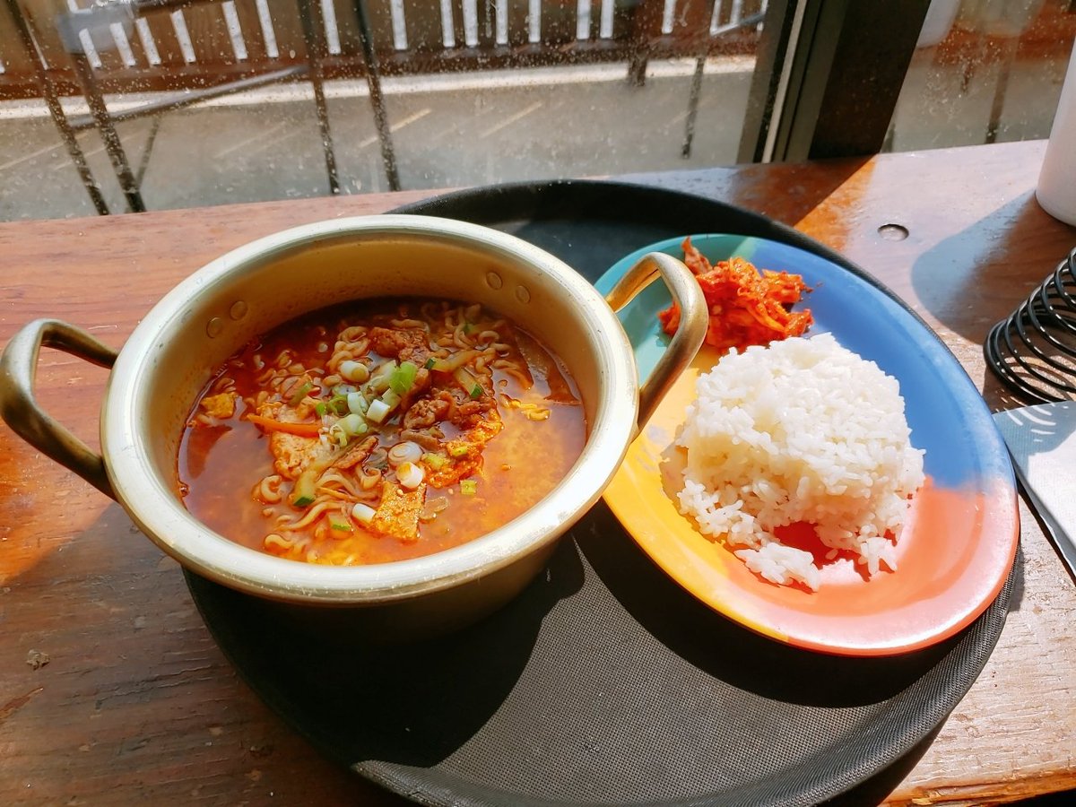 Boba_Oni's tweet photo. In non-stream other news! Went out with my amazing friend Sam and got yummy boba with Korean ramen from #KokeeTea and #Zzaam! Plus dye for future aqua hair! https://t.co/Z5KFQwt9RZ