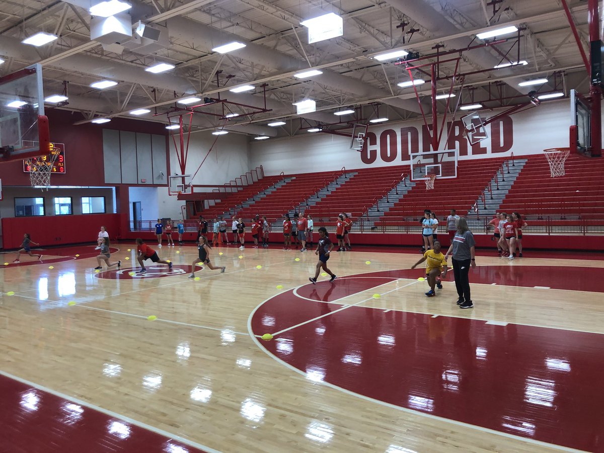 LadyCC_BBALL's tweet photo. Lady Cougars Camp Rocking it today. https://t.co/kODbeYvWVH