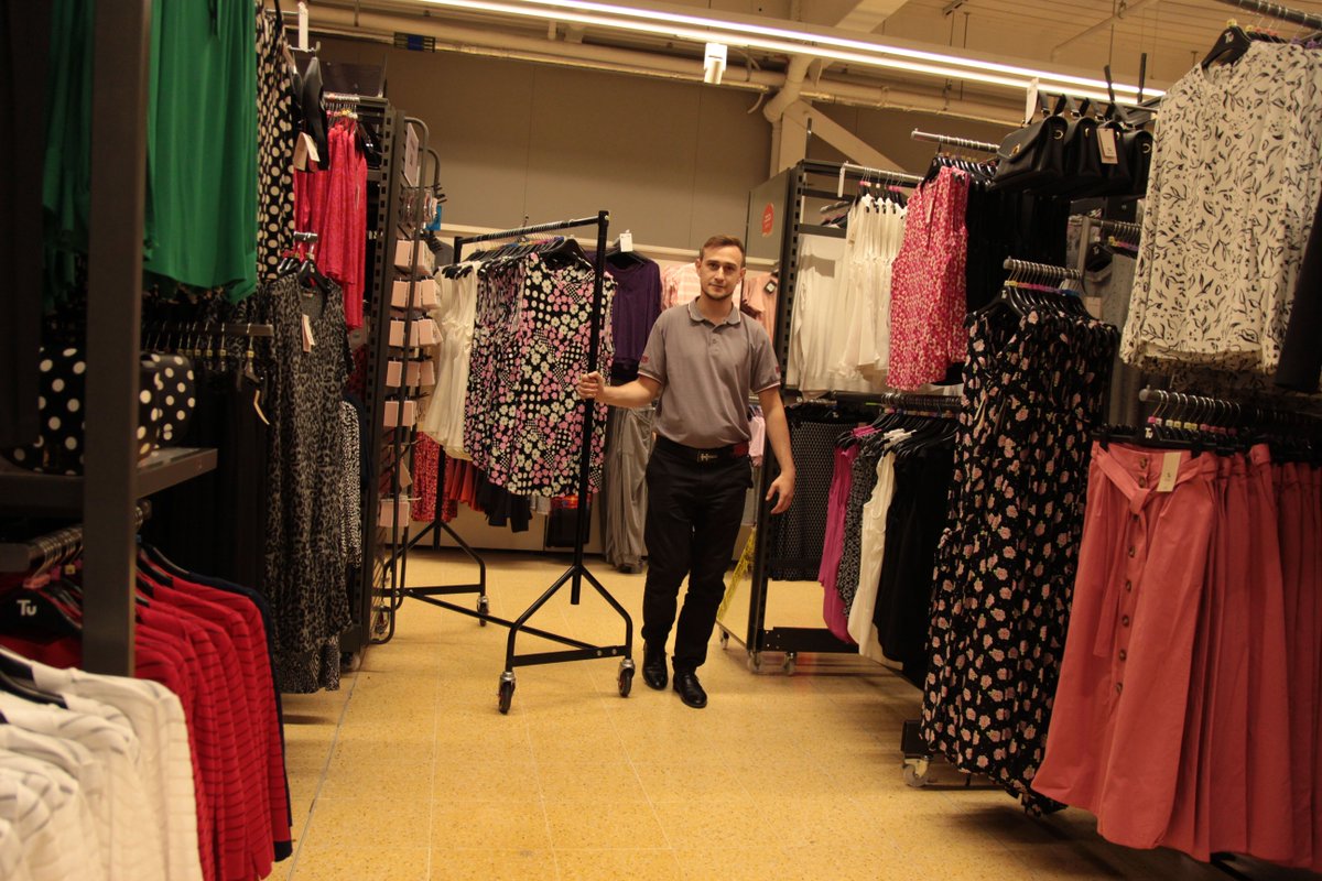 RGIS_UK's tweet image. RGIS offer the experienced resources to take the pain out of that move or new store setup. #rgis #teamrgis #storeconversion #overnightinstallation #preparingmerchandise #storedevelopment #setup #newstore rgis.co.uk/case-studies/g…