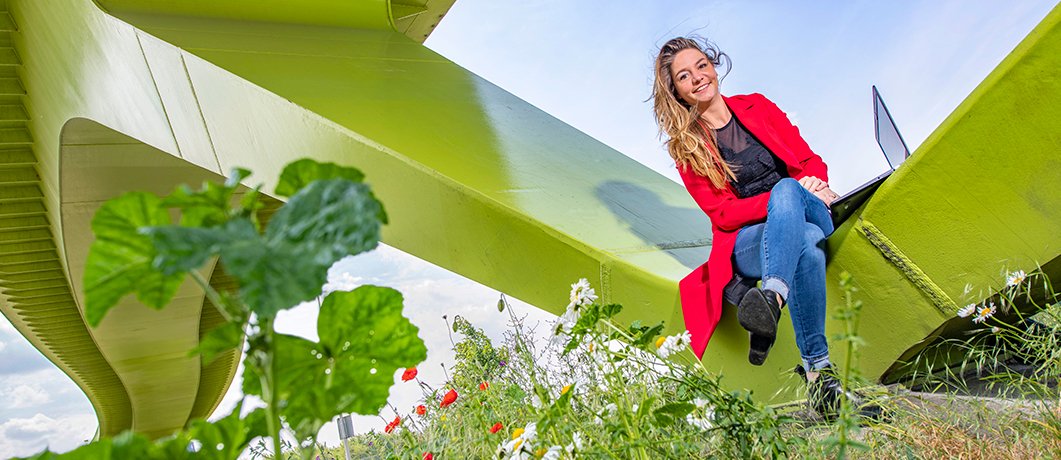 Denise van den Berg, growth hacker at <a href="/asatalent/">ASA</a> / <a href="/USGPeopleNL/">USG People Nederland</a>: "Growth hacking is our future, I'm proud to be part of that". Read her story! bit.ly/topstorydenise…