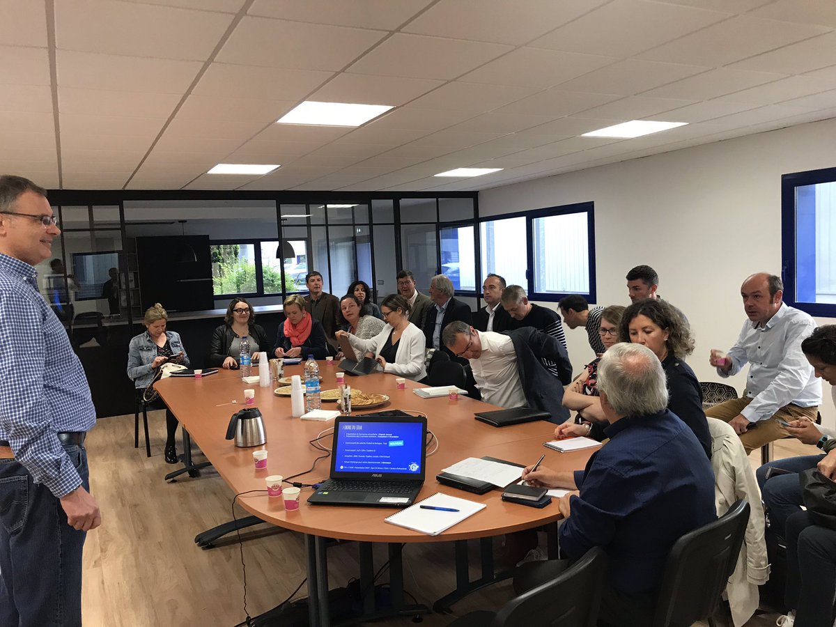 Belle affluence à la réunion départementale <a href="/produitenbzh/">Produit en Bretagne</a> #cotesdarmor aujourd’hui chez Crêperie #Jarnoux !