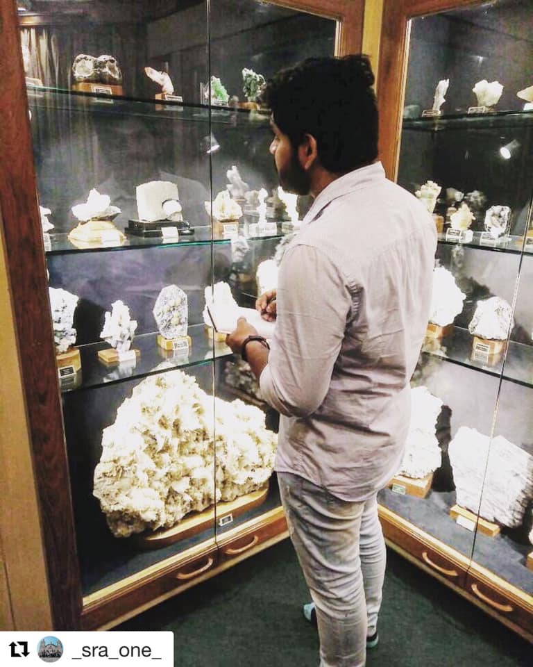 Gargoti's tweet photo. #Repost @_sra_one_
・・・
Some stones got Better Vibe than Humans.
😀
#gargotimuseum #superbminerals #nasik #nashik #nashiktourism #indiamuseum #indianmuseum #maharashtratourism #museum https://t.co/Vf76hCaoqO