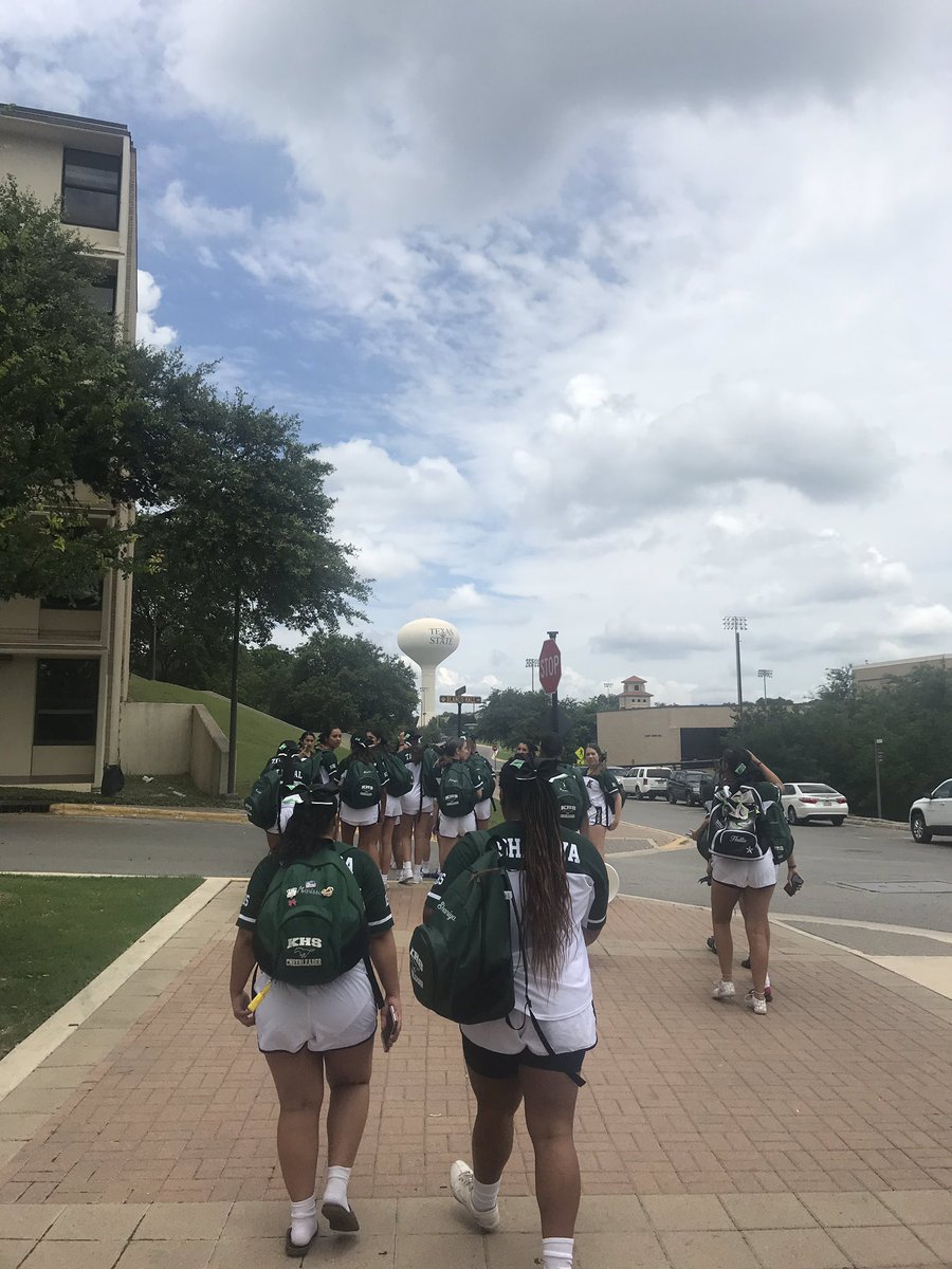KHS-Cheer tweet media