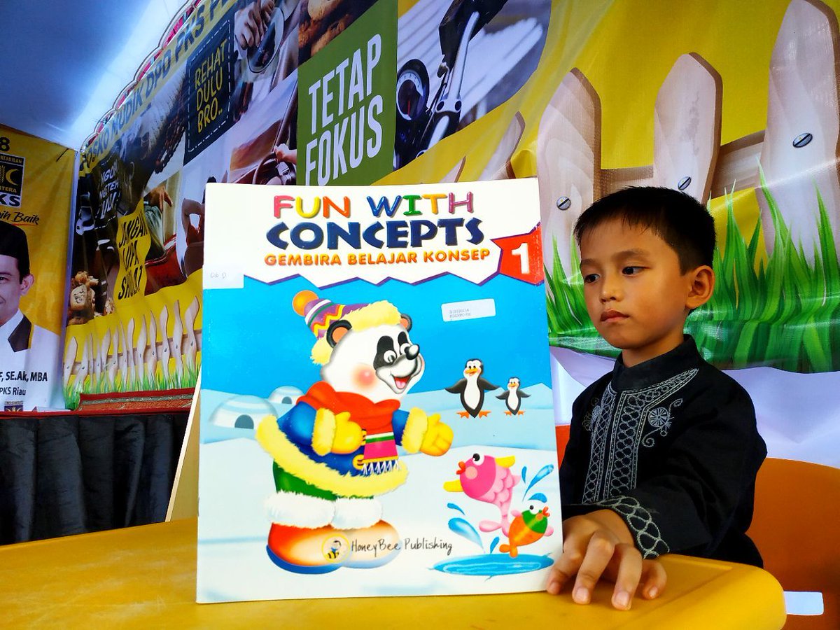 PKSejahtera's tweet photo. Ini taman bermain anak ? bukan, ini adalah #PoskoMudikPKS yang ada di Riau. Anak-anak jadi betah dan kembali siap untuk melanjutkan perjalanan mudik. 

Jangan ragu untuk mampir ya di Posko Mudik PKS yang kamu temui. https://t.co/L3al7ma2Kg