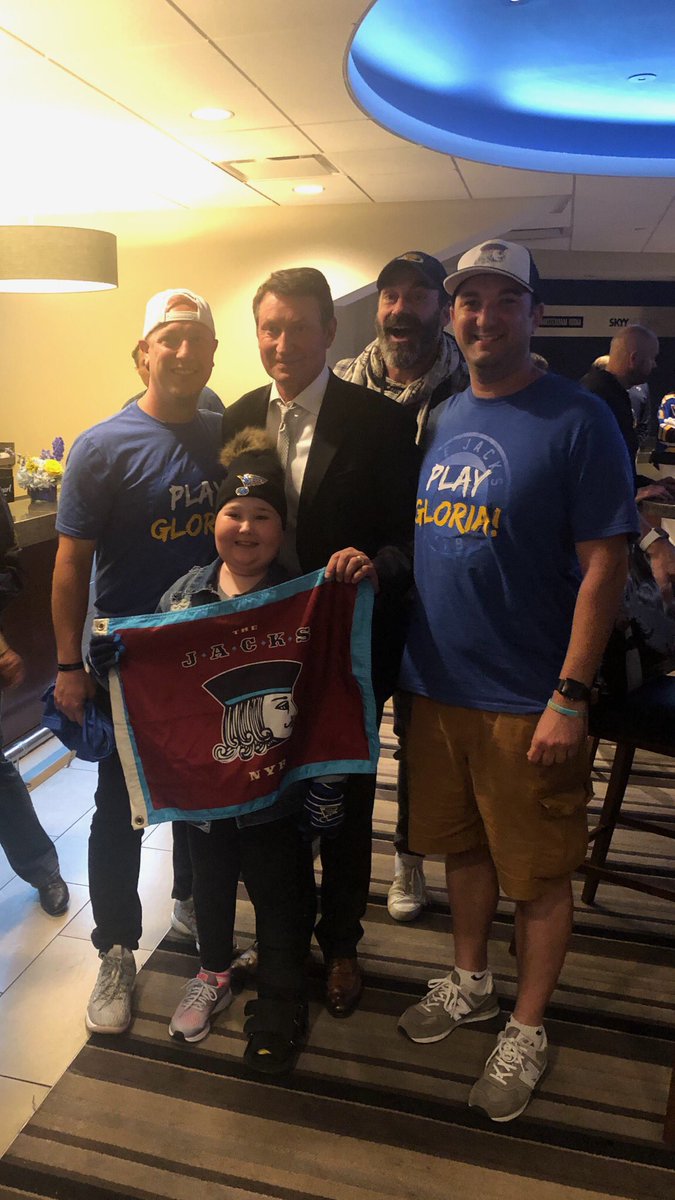 When ⁦@thejacksnyb⁩ go to Saint Louis, we Play Gloria! Thank you for the hospitality STL. #WeAllBleedBlue