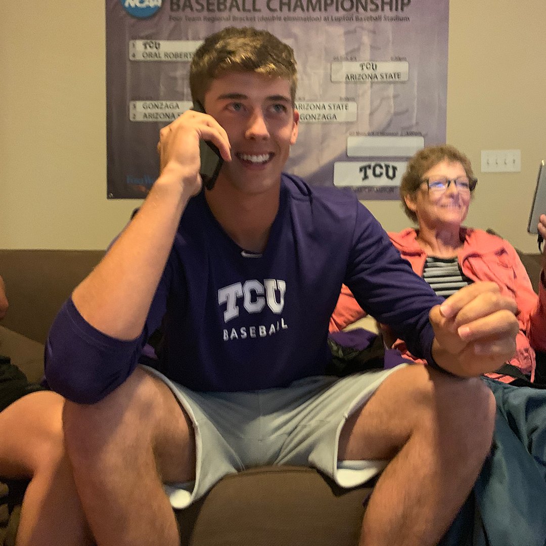 Smiles for days for Brandon Williamson! Photo credit to Nick Lodolo. What a day for the Horned Frog lefties! #GoFrogs