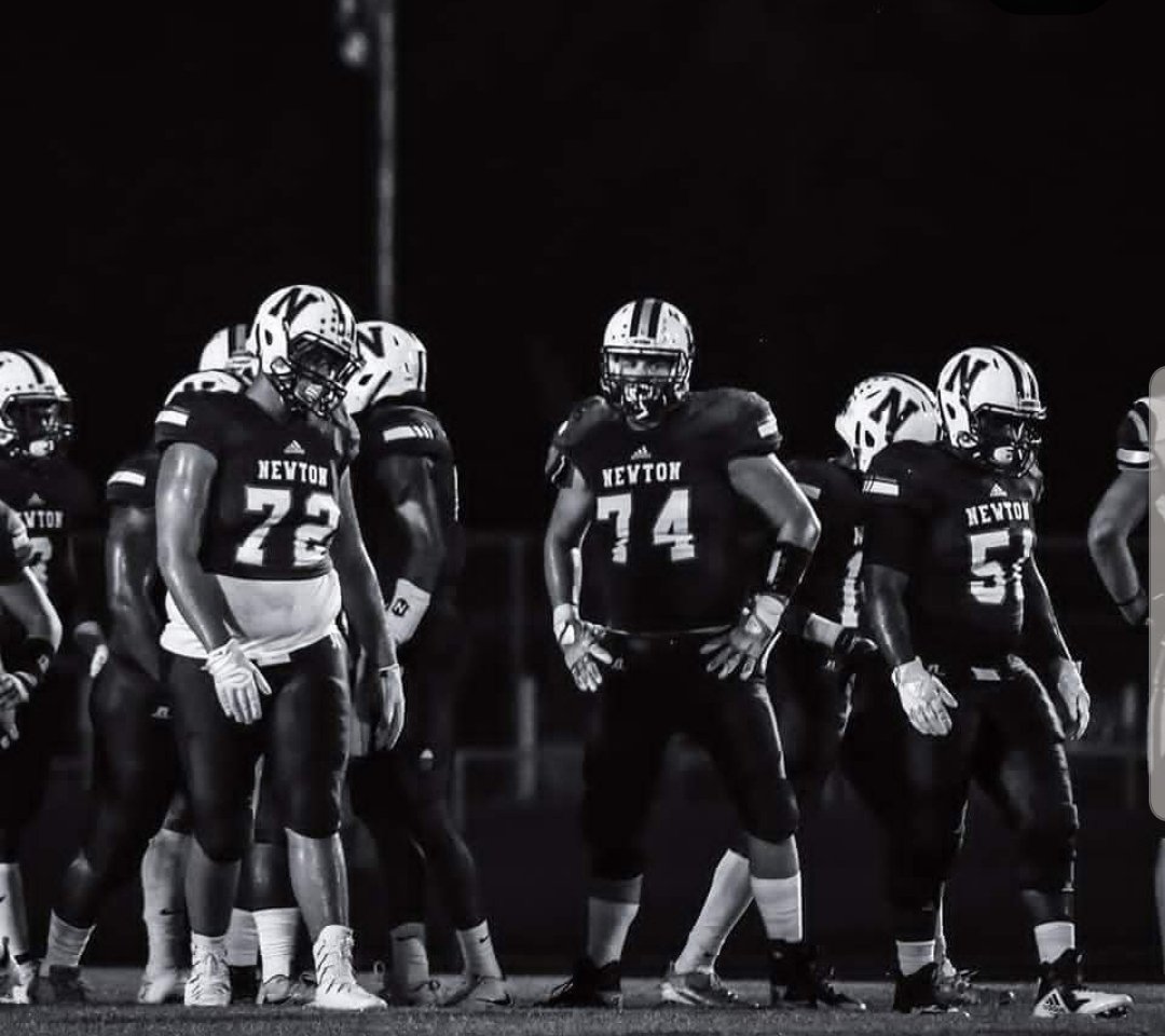 AmburnHunter's tweet photo. Last rides coming. Lets cut up this year. August 5th. #3peat
@Huncho10_ @jsylvester24 @Avante_Burnham @zac_gulley @jamarion1205 @ThatFowlerKid4 https://t.co/Ncp2og9ESu