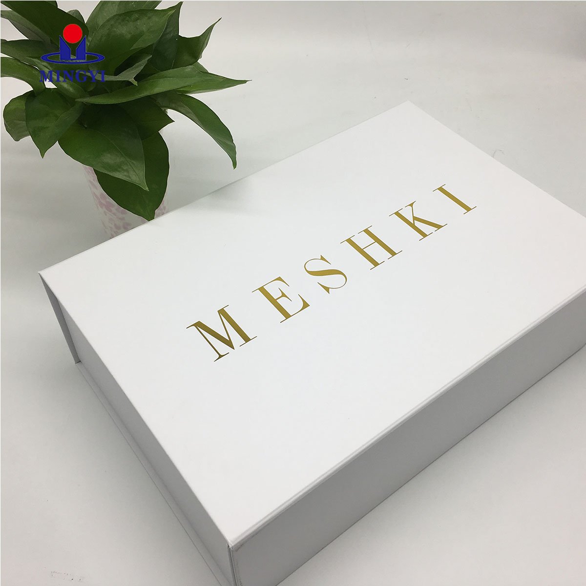 mingyiprinting's tweet image. Let our white box packaging have more positive influence on you business. mingyiprinting.com/custom-clothin… #WhiteBoxPackaging #Whiteboxpackaging