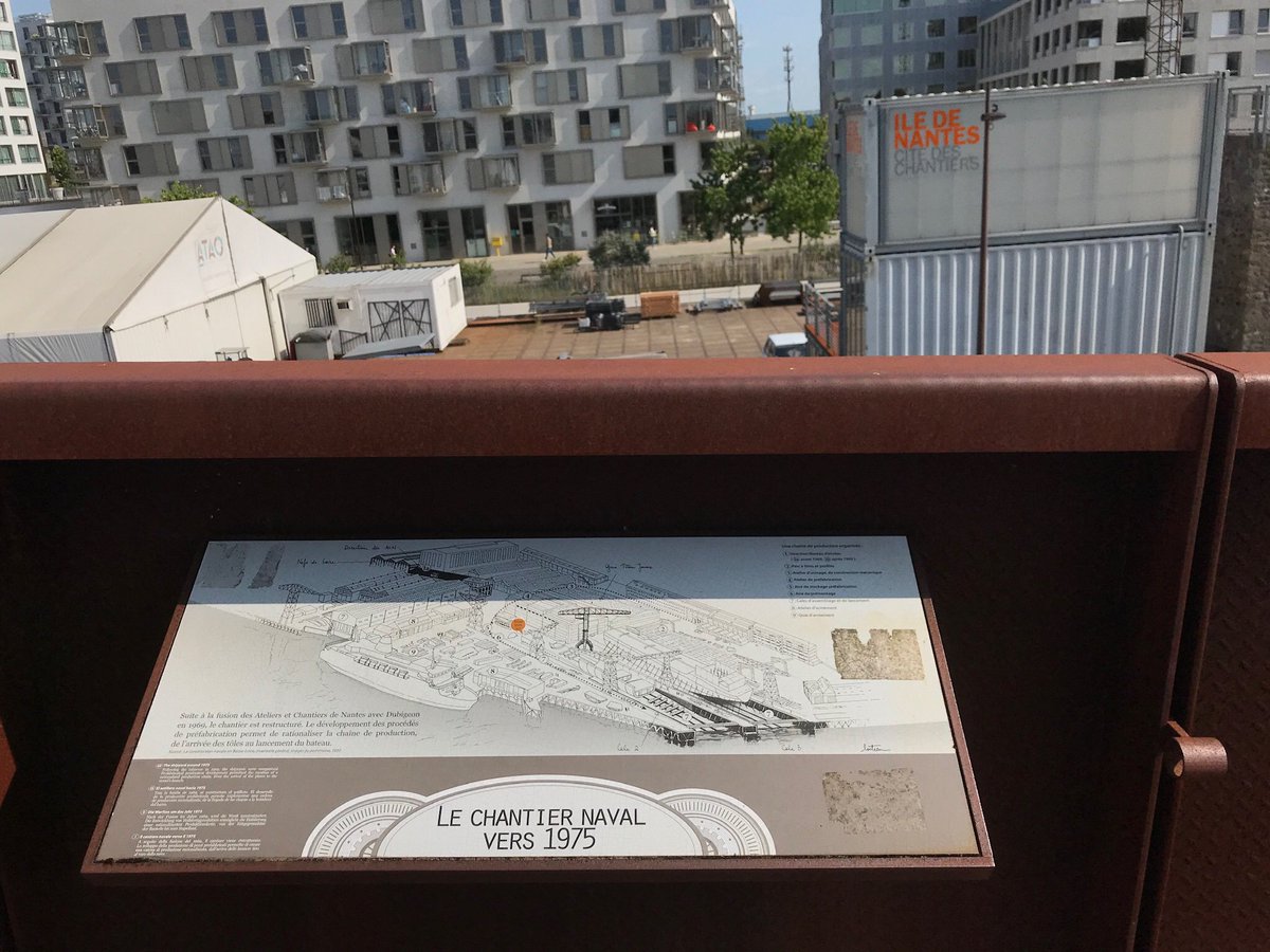 MaartenMatienko's tweet photo. #Nantes wil het aantal fietsers verdrievoudigen door o.a. meer in te zetten op nabijheid. Nieuwe woonprojecten op Ilse de Nantes, de vroegere scheepswerven, op wandel- fietsafstand van centrum. https://t.co/xWLNTGMzV1