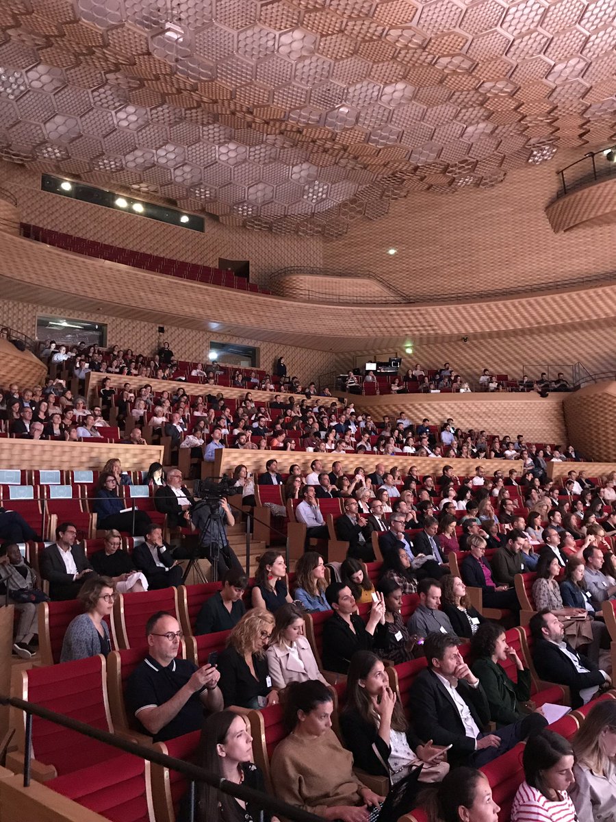 sophiedanis's tweet photo. Le #CAMPUSTF1 sur la communication responsable fait #sallecomble. Un enjeu crucial pour les marques et les médias. @tf1pub https://t.co/fBScLSM5n1