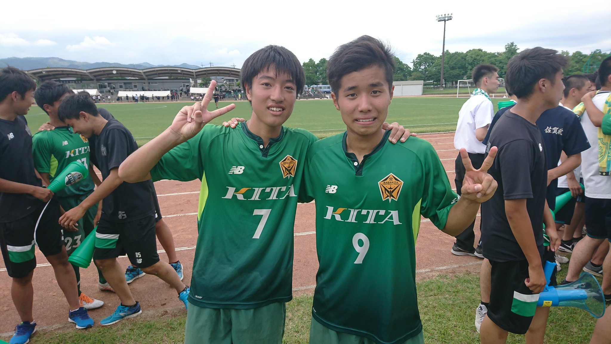 辻丸宣隆 The Flame Tuzy 今日のヒーロー 19佐賀県高校総体サッカー競技 男子決勝 佐賀北１ ０武雄 前半27分に決勝点となるゴールを決めたfw 板橋蓮くんとfw 田中雅也くん そしてキャプテンのmf 松岡郁弥くん 北高らしい得点をとったら守りに