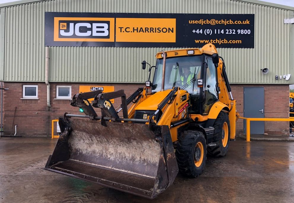 TCHarrisonJCB's tweet photo. These machines are both available on our current #TCHJCB #UsedMachineAuction!
π 2018 JCB 3CX CONTRACTOR ADVANCED EASY CONTROL
π 2009 JCB 3CX SITEMASTER
Register and bid >>> https://t.co/DUsCnVYcmw https://t.co/fHZdVZQx7C