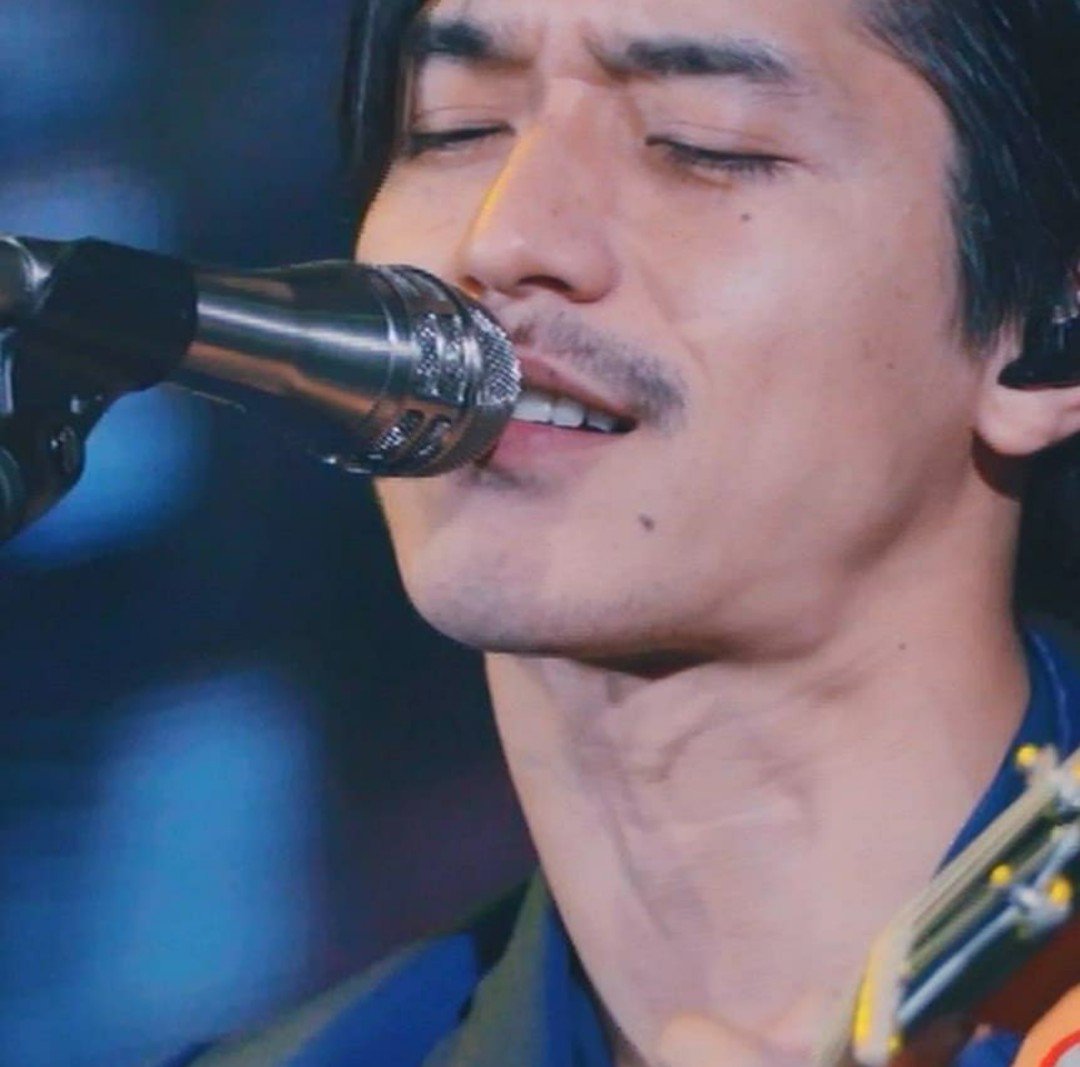 ryo_n_pipi's tweet photo. 魂込め歌いあげる表情💛上向きで苦しそうにしたお顔が私のお好みらしく😅 毎度ウッとなる😍💛🤭
あとやっぱ、ハスキーで嗄れ気味の色っぽい声が好き💛
亮ちゃんは何から何まで唯一無二やな😋😙✨
#錦戸亮 #一日一亮
#GR8TEST ←病みつき😁😂 https://t.co/YXkE2g5V2h