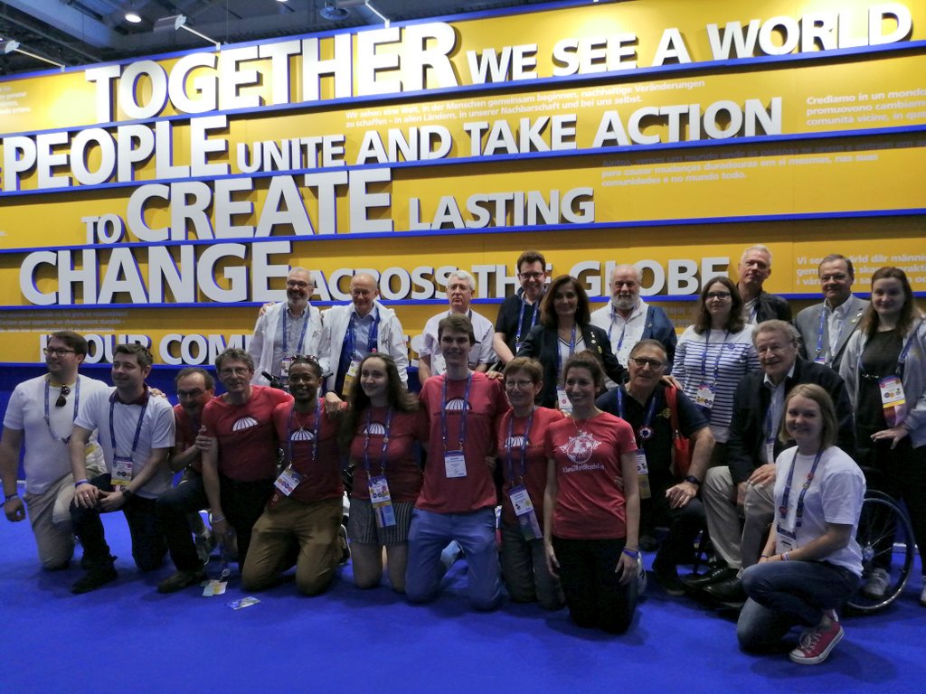 RotaractFr's tweet image. Hier matin #NextGenerationBikeChallenge a pu participer à #WorldBicycleDay lors de @RIC2019 en présentant le projet que la #NGRC défend et assistant à la présentation d'autres projets cyclistes défendus par nos amis @Rotary
@PowerOfBicycles
#Rotary19 #WorldBicycleRelief
