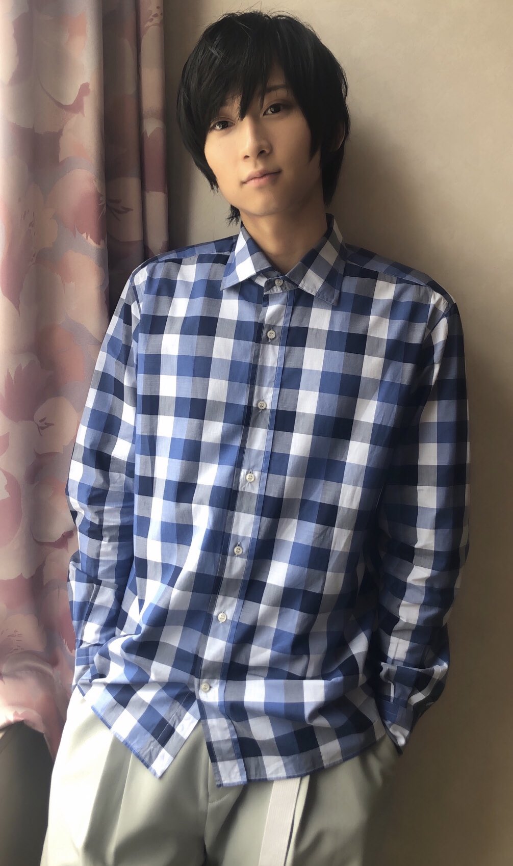 荒牧慶彦 Official 本日の荒牧慶彦は稽古の前に和田雅成さんと取材でした 荒 まーしーと撮影一緒なの久しぶりだなー 和 いつぶりかな 荒 テニミュ以来じゃない 和 そうか テニミュ以来か スタッフ陣 誰もつっこまず 和 って 俺テニミュ出てない