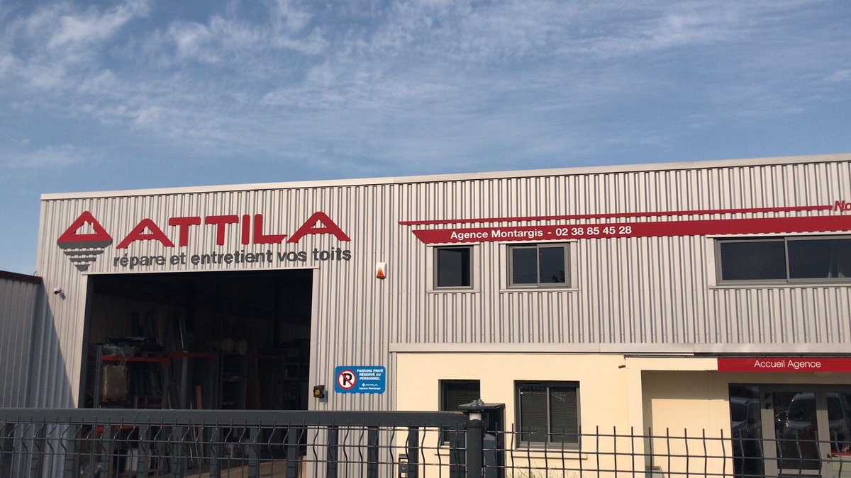 BrunoTesson's tweet photo. Les #entrepreneurs #franchisés multi-agences ATTILA, 1er RÉSEAU national d’entretien de #toitures se forment à @le_campus des #dirigeants pour mieux gérer leur croisssance. https://t.co/rp4ZMfNXcb