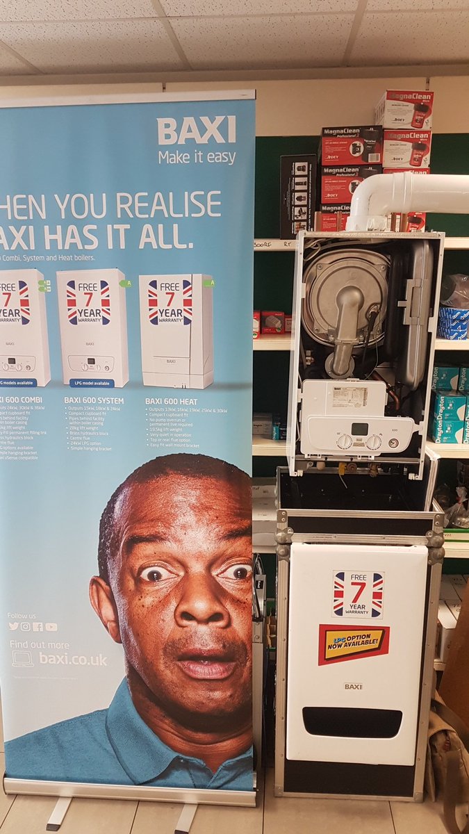 totalplumbinguk's tweet photo. So our #JoyfullJune trade morning month at #Axminster branch continues with @DanDeakin_Baxi from @baxiboilers 😀
To find out all about their 400 + 600 range, just stop by for a coffee and a chat.... you never know he might even chuck in a 🥓🍞 https://t.co/8Gy9U99psn