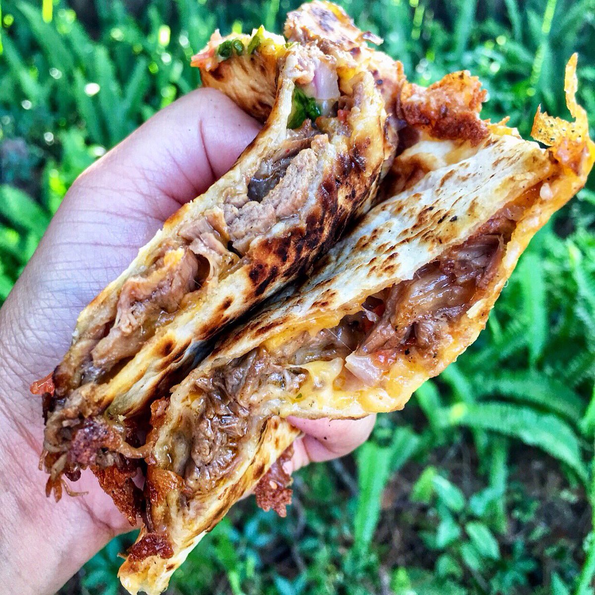 SublimeTacosGNV's tweet photo. ...
.
#TacoTuesday (or Quesadilla ๐) @SwampHead tonight 5-8
.
๐@NaylorLLC 11-1 ๐ด
.
.
.
#MiniFoodTrailer #Gainesville #CilantroTacos #CilantroTacosGville #CilantroDTGNV #CilantroTacosDTGNV ๐ #4thAveFoodPark https://t.co/mH4frCQtgU