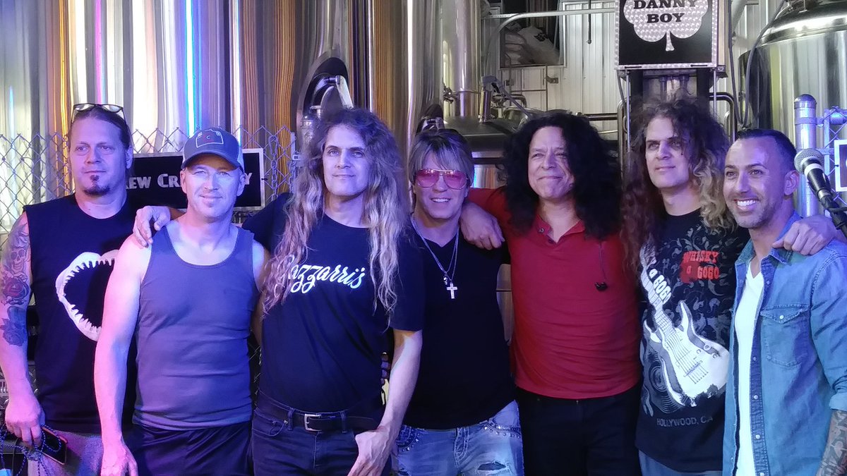 LiveMusicAgent's tweet photo. More photos from @ShadowandTT  performances in @IndianapolisIN_  @DannyBoyBeer  @thebrockwaypub  #EricMesser  #RoxyRox @RokHollywood https://t.co/8pRK6StlxI