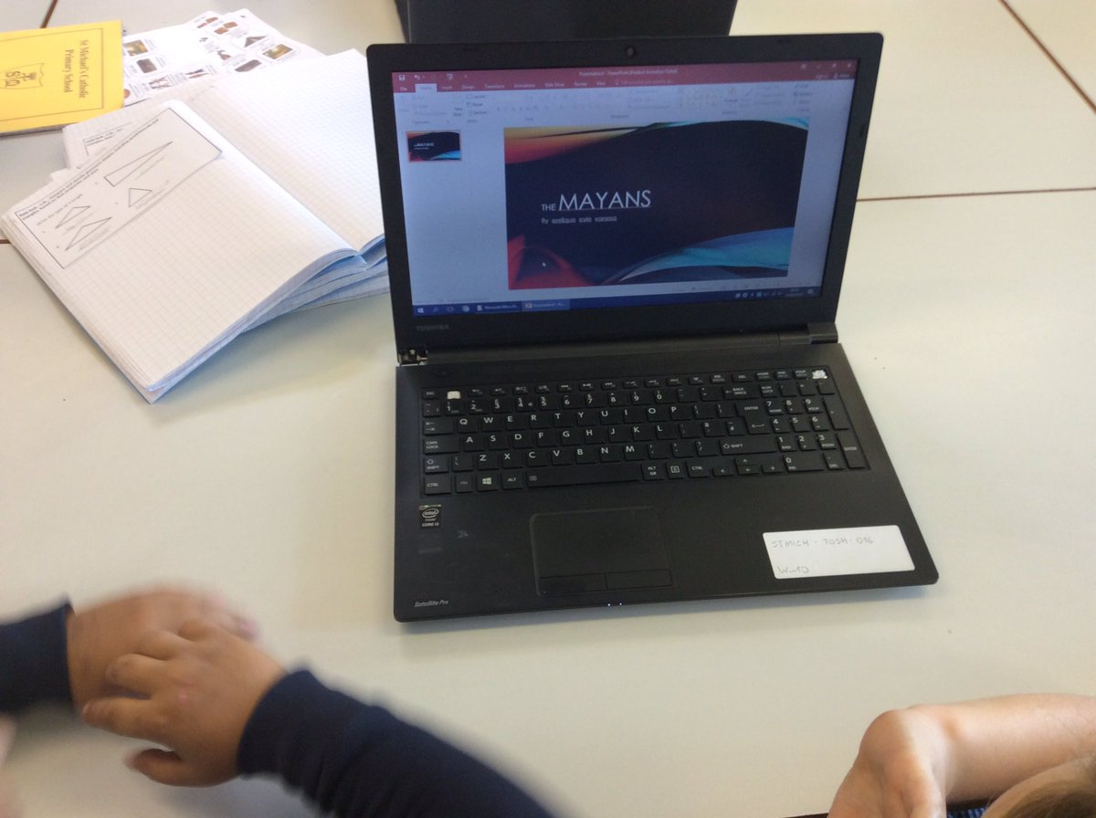 InspirationsStm's tweet image. Reds are working in pairs to research the Maya and then create a presentation using PowerPoint. #STMY4Computing #STMEnglish #STMY4Maya #STMY4English