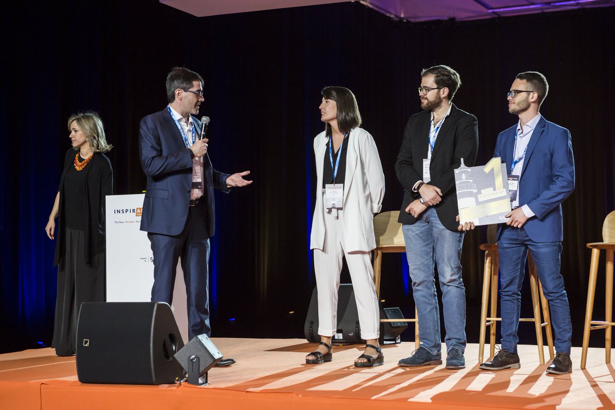 BigData_uc3m's tweet photo. 🏆El equipo de #IBiDat formado por @pcallejop, @martinmign, Antonio Pastor y Harold Hernández recibió en el #inspiday el primer premio del #Hackathon de @SASEspana ¡Qué gusto da ver las fotos del antes y el después! https://t.co/5O9rmf29CA