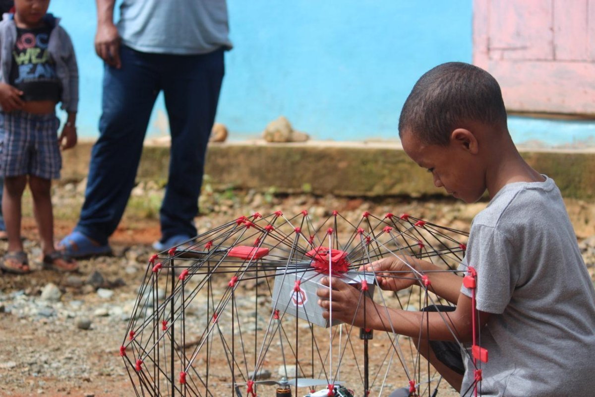 Dronistics tweet media