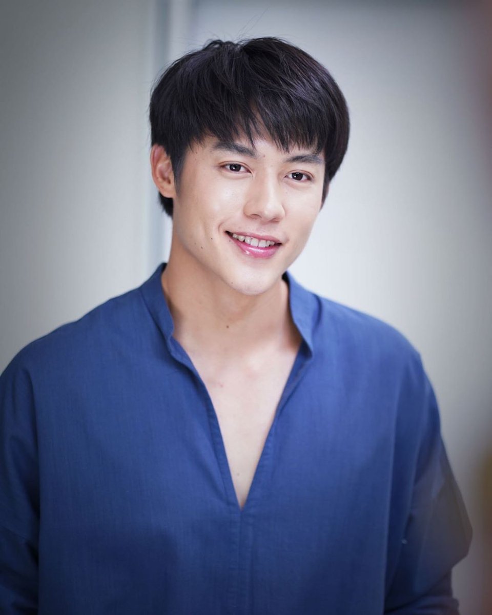 เป่าผมแกล้งๆของจิง @.mark_prin 
นวดหน้า @.tong_sutipat 
เป่าผม @.555555by_k 
cr. 555555by_k #mark_prin #banmarkpantip