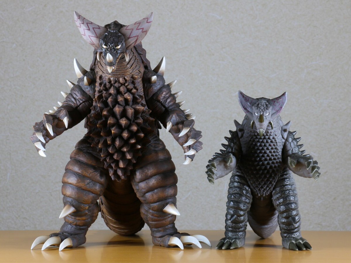 最終価格ウルトラ怪獣旧ソフビ着ぐるみ改造ベムラー→ギャンゴ（2713.2744） ウルトラ怪獣旧型ソフビ着ぐるみ改造ベムラー→ギャンゴ（リアル