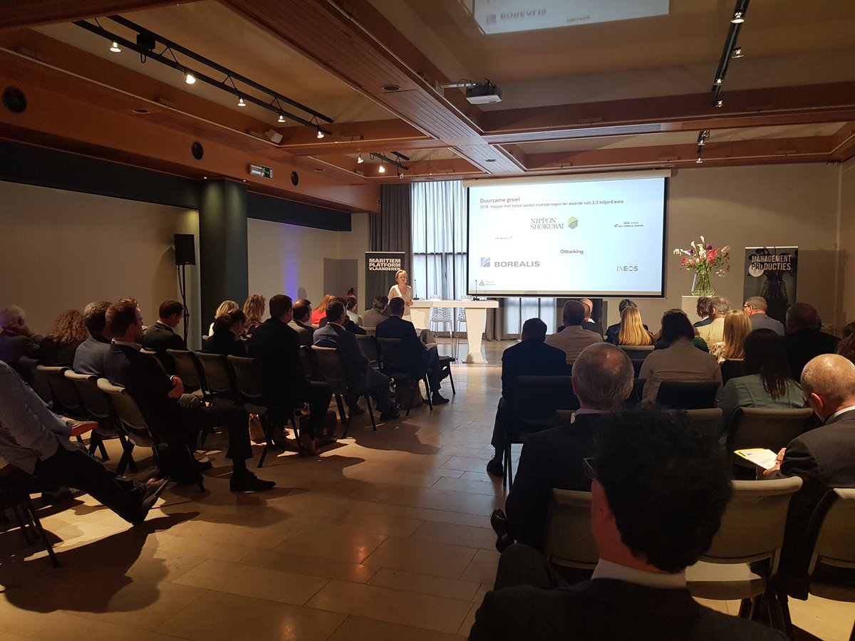 Een bevlogen opening van <a href="/AnnickDeRidder/">Annick De Ridder</a> op het #maritiemplatform in Antwerpen! Met een oproep aan de industrie om samen op te trekken in de toekomst!