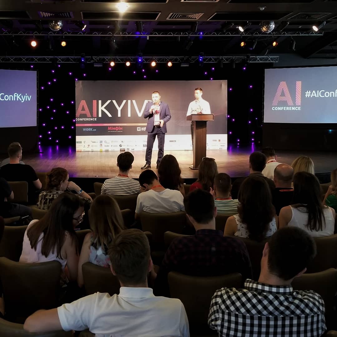 AiKyiv's tweet photo. Попередню годину отримували інформацію на тему Інтернету речей та аналізу даних. Далі буде! 👌
#aiconferencekyiv #aiconfkyiv https://t.co/SbTVxAVISo