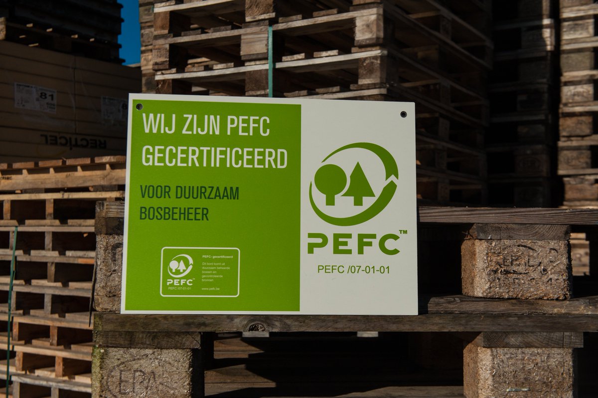 PEFCBelgium's tweet image. PEFC verwelkomt 2 nieuwe ondernemingen als #PEFC-gecertificeerde bedrijven. 🤝Welkom en proficiat:
- NF Wood, brandhout: pefc.be/nl/bedrijf/lij…
- en @Robinia_Int, duurzame en natuurlijke speeltoestellen: pefc.be/nl/bedrijf/lij…