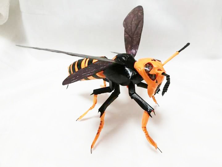 Twitter 上的 我流切紙人 自家通販 うみたか デザフェスj99 100 名古屋クリマ 博物クリスマス 目黒展示 むしの日 切り折り紙 立体切り絵の虫です 虫は昆虫館などから依頼をいただくので制作頻度が多いのです T Co Dvsybllbeu Twitter