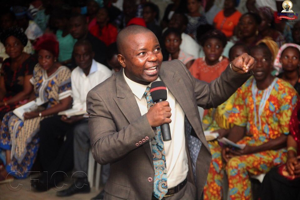 CFICC_NG's tweet image. I prophesy, your prophecy will manifest . This month of June will not finish until your prophecy comes to pass. You will receive good gifts. The wind of the Holy Ghost will blow favour into your life in Jesus name.
#PropheticDeclaration
#ManifestationOfProphecy
#ProphetSolomon