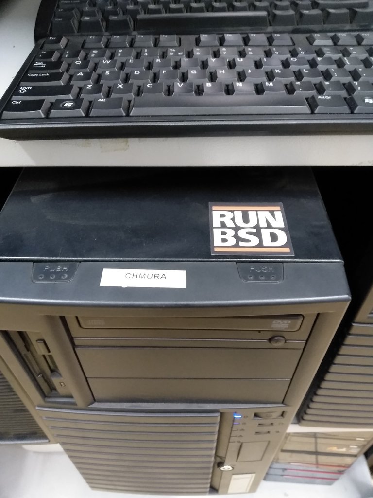 mzar_y's tweet image. #RunBSD on the cloud (chmura)