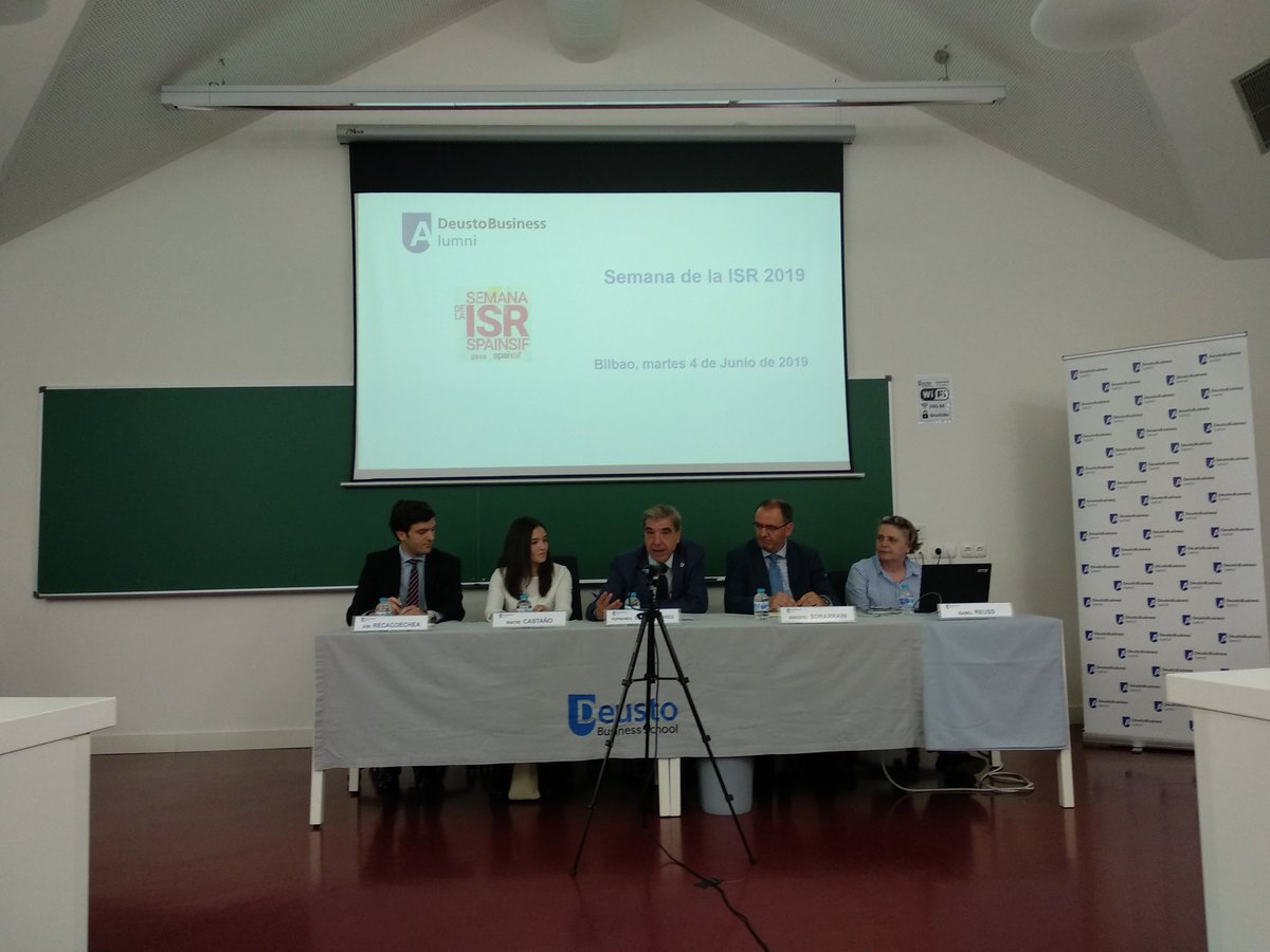 Mesa redonda de lujo en la #SemanaISR2019 de <a href="/Spainsif/">Spainsif</a>. Diferentes formas de integrar la #ISR pero todas válidas y muy interesantes. #SeguimosAvanzando
