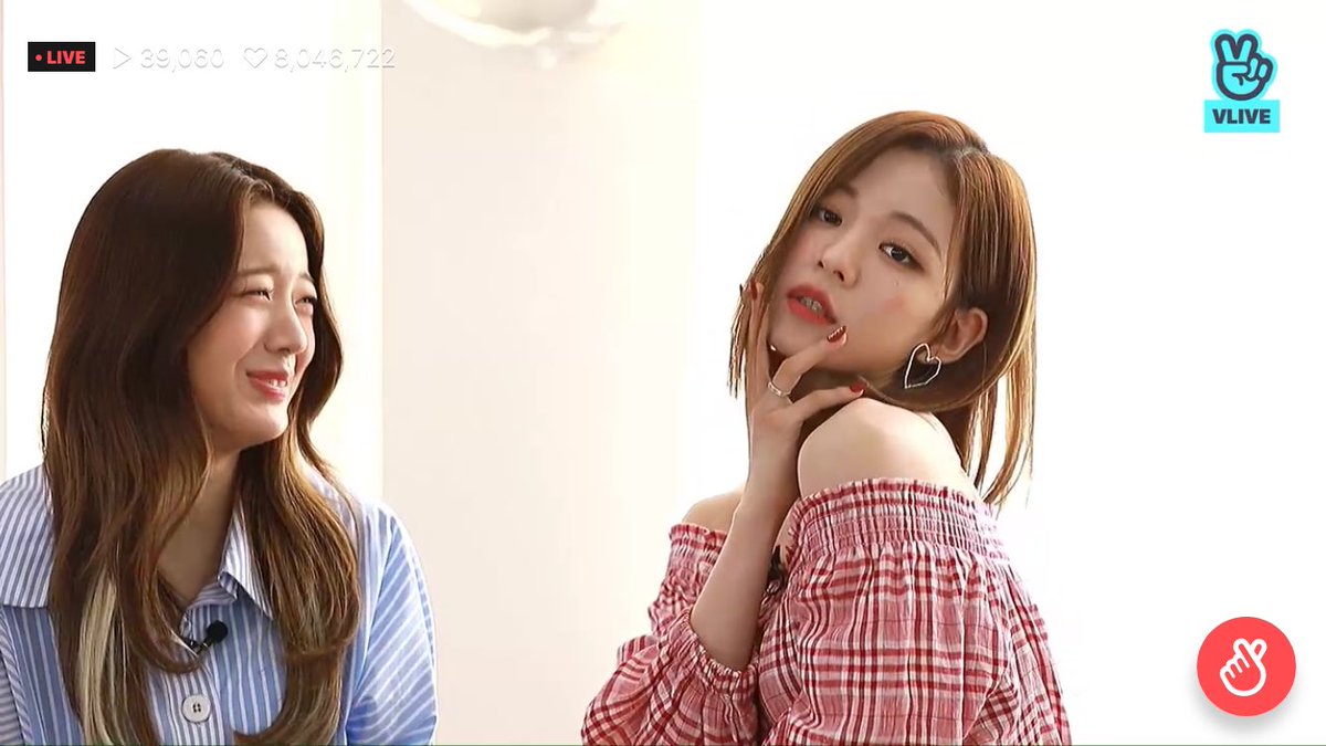 Wb_GYR's tweet photo. #fromis_9 #FUN_FACTORY ไม่ไหวจริงๆคนนี้555 ดูรีแอคกยูล https://t.co/cqvNIzo0nm