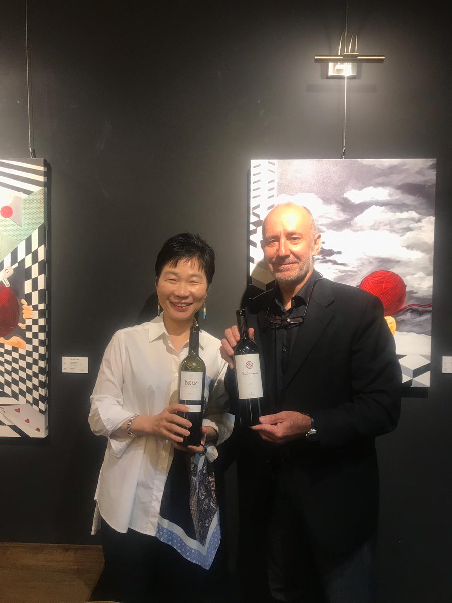 masdoix's tweet photo. The South Korea wine tour continues and this time with Insoon Lee and a incredible group of people 👏🏻
Great evening with our wines and South Korean gastronomy 🔝
#MasDoix #MasDoixWinery #MasDoixFacts #SouthKoreaTour #MasDoixPhotography #MasDoixWorld #MasDoixLovers https://t.co/opS2qOMxec