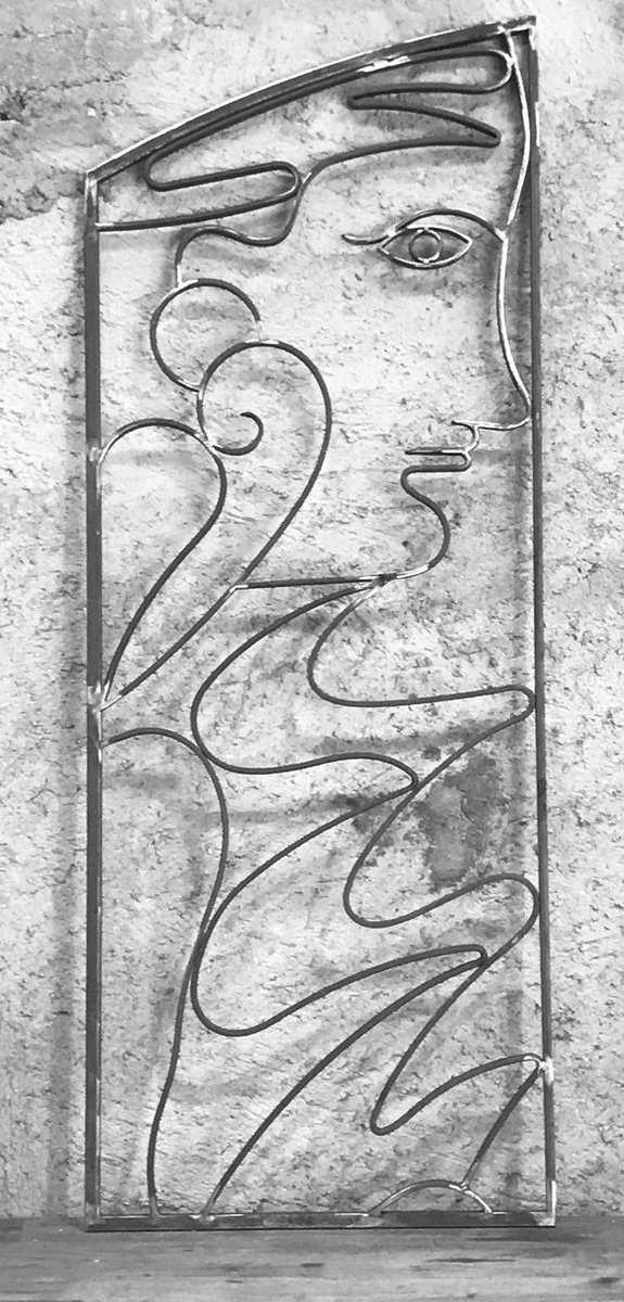 forgemontepino's tweet photo. Bientôt réalisation terminée, hâte de voir le résultat chez le client. #art #portail #jardin #ferforge @paul_martinez78 https://t.co/Twqb6ZVRuH