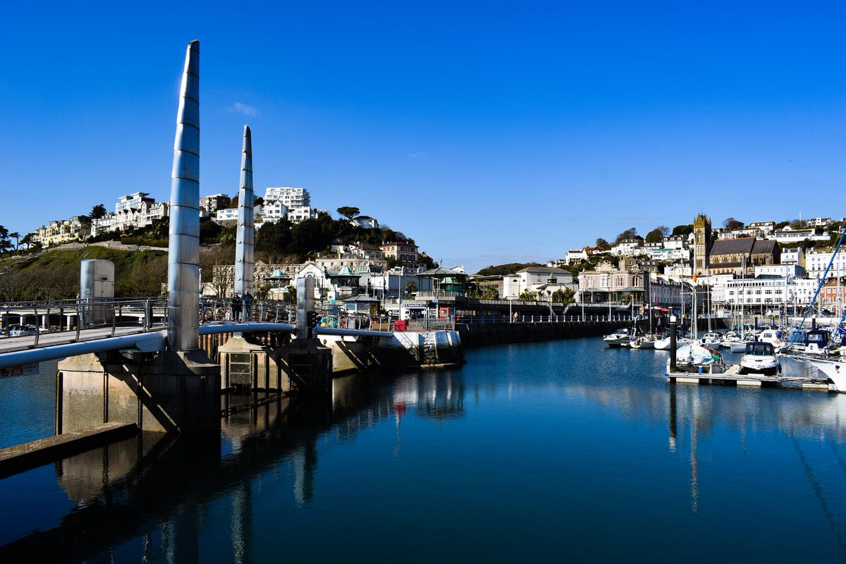 TTPLuk's tweet image. Happy #DevonDay everyone! We love where we work 😃#Devon #DevonisHeaven #LoveWhereYouWork